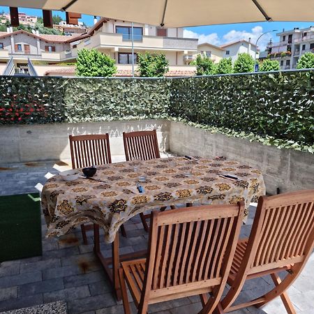 Kd Apartment, Accogliente, Moderno E Spazioso. กัสเตลดิซังโกร ภายนอก รูปภาพ